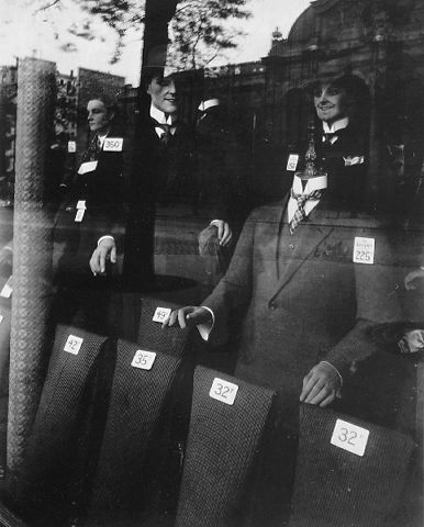 Almacén de trajes para hombres, 1926