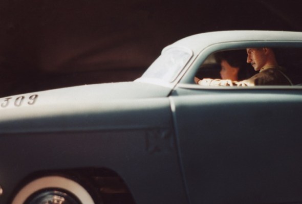 Mark Hogancamp - Mi amigo Bert y su esposa Dorothy se dirigen a mi Club Catfight para encontrarse conmigo