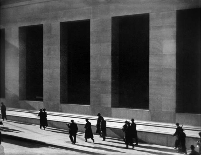 Paul Strand - Wall Street, 1915