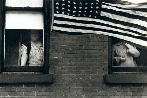 Robert Frank: Desfile - Hoboken, New Jersey, 1955