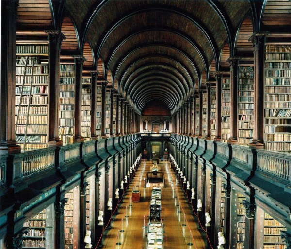 Candida Höfer - Trinity College Library, Dublin