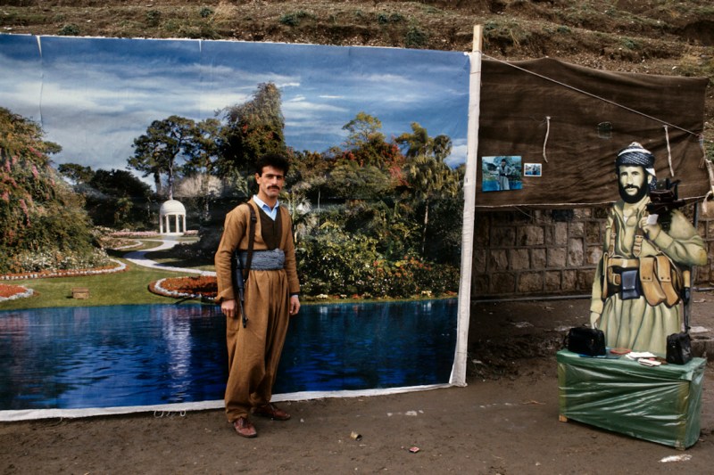 Susan Meiselas, Kurdistan: Street Photographs (Iraq, 1991)