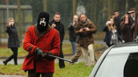 Black Mirror: White Bear, Charlie Brooker, 2013