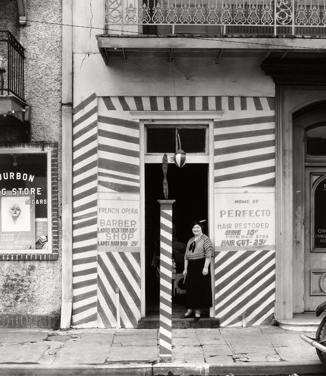 Walker Evans - Sidewalk and Shopfront, New Orleans, 1935. American Photographs